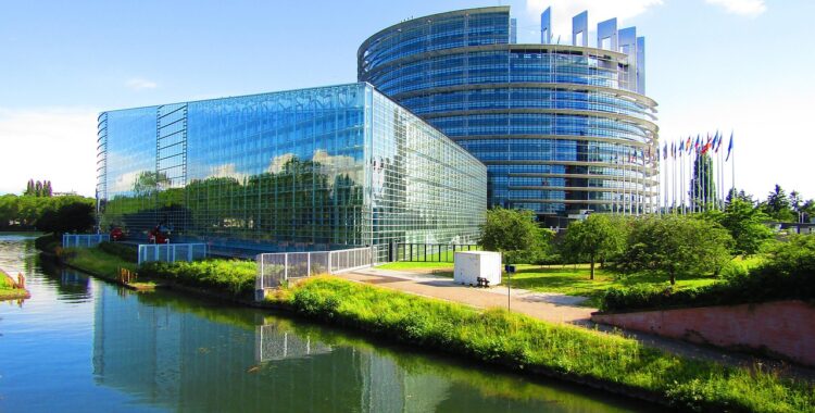 Avrupa İnsan Hakları Mahkemesi binası Strasbourg