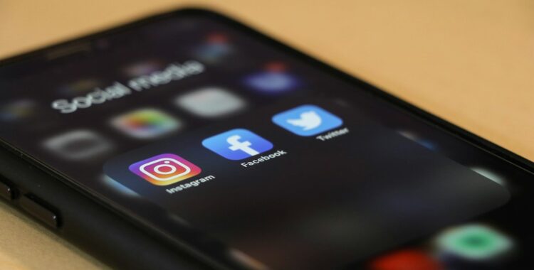 sahte instagram hesabından hakaret ve tehdit bilgilendirme görseli